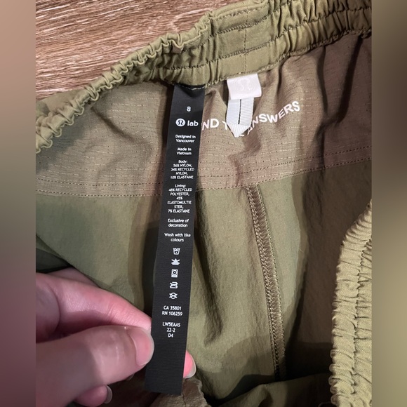 Lululemon lab High-Rise Cuffed Trouser 26" in Bronze Green Size 8 - Picture 8 of 8